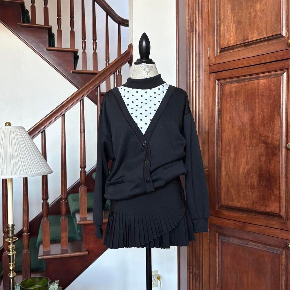 Pennylane Vintage 1980s/1970s Polka Dot Sweater Pullover Black and White Jumper